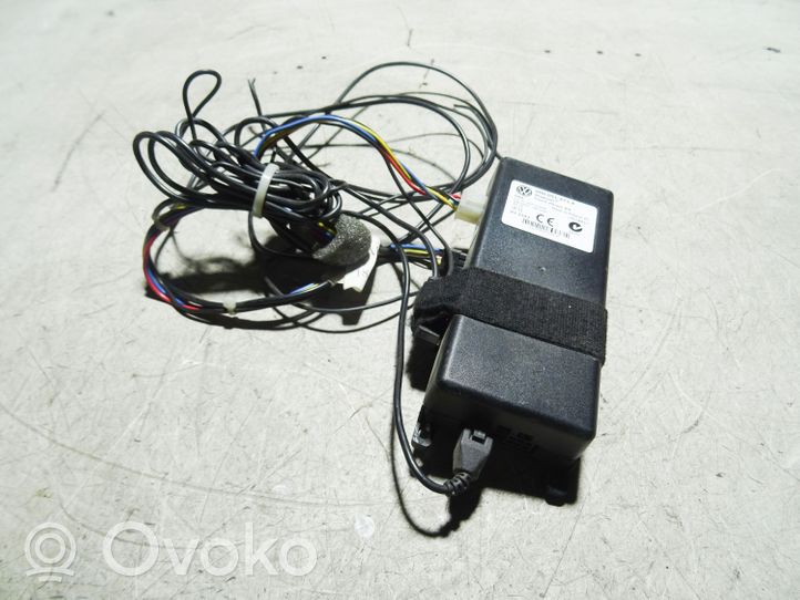 Volkswagen Scirocco Bluetooth control unit module 000051473A