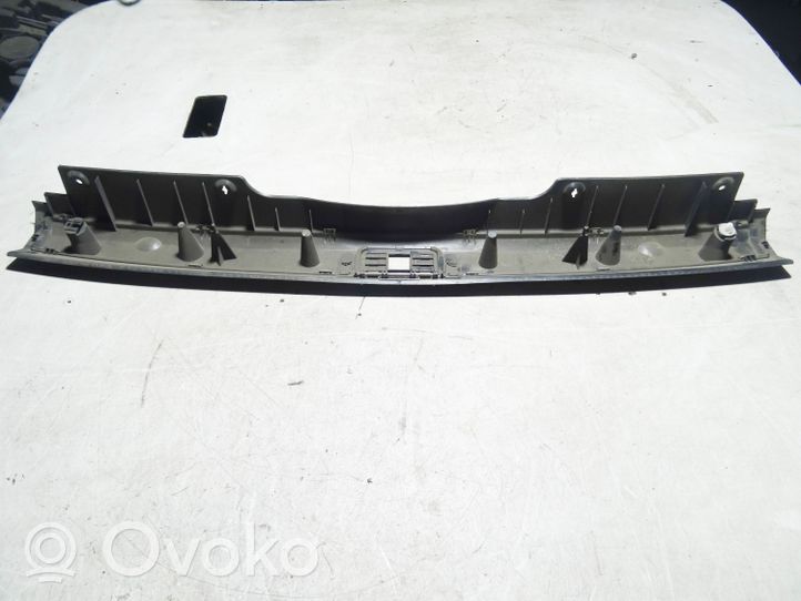 Audi A4 S4 B7 8E 8H Rivestimento di protezione sottoporta del bagagliaio/baule 8E9864483C