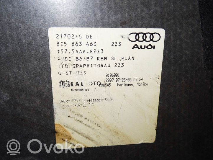 Audi A4 S4 B6 8E 8H Doublure de coffre arrière, tapis de sol 8E5863463