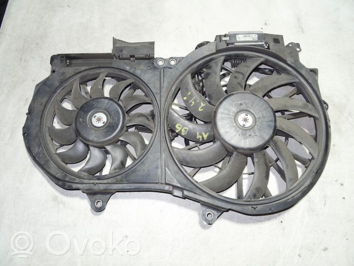 Audi A4 S4 B6 8E 8H Ventilatore di raffreddamento elettrico del radiatore 8E0121205P