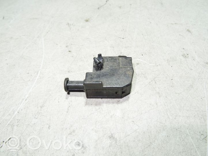 Audi A6 S6 C5 4B Sensore del freno di stazionamento/freno a mano 1H0947561A