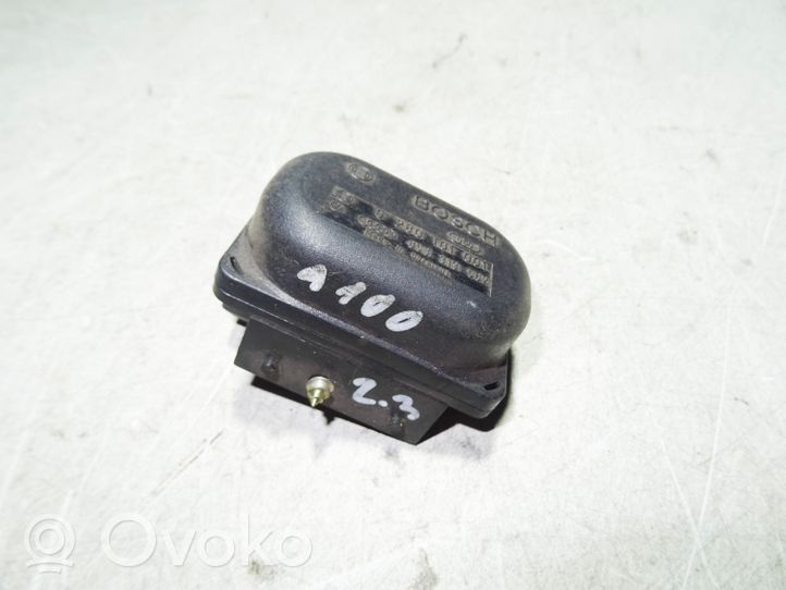 Audi 100 S4 C4 Sensore di pressione 853919562