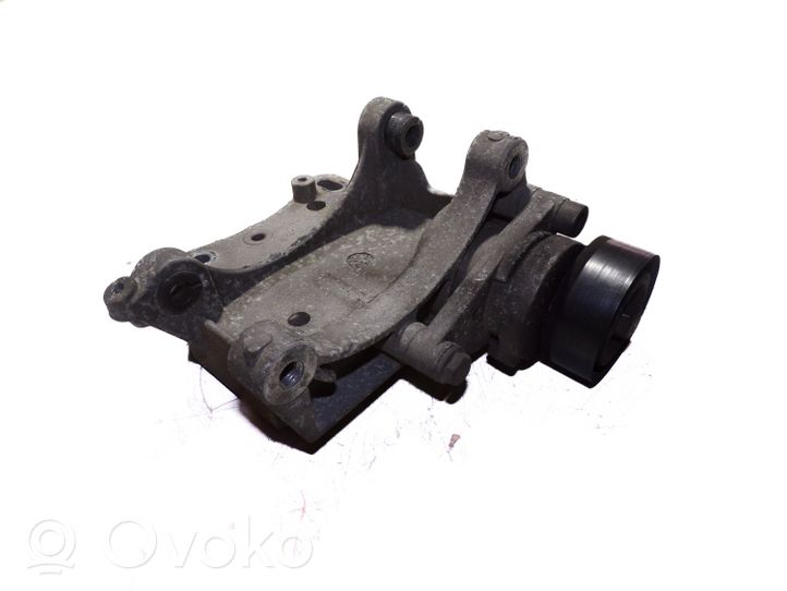 Citroen C4 I Support de générateur / alternateur 9659197780