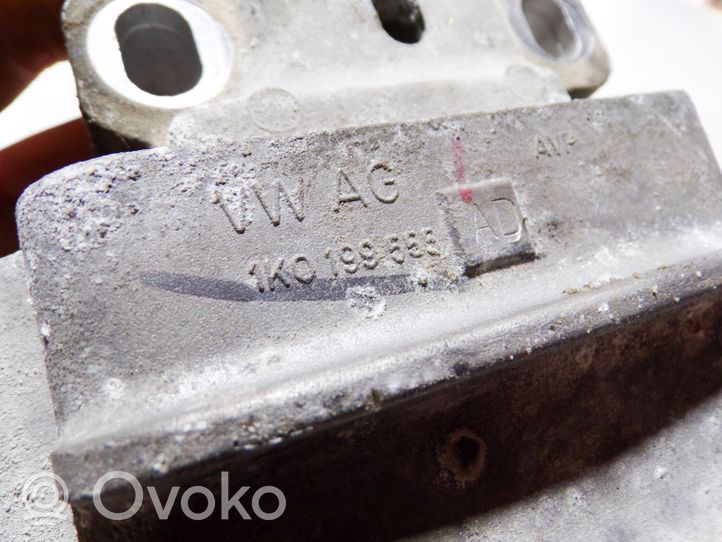 Volkswagen Golf V Mocowanie / Uchwyt skrzyni biegów 1K0199555AD
