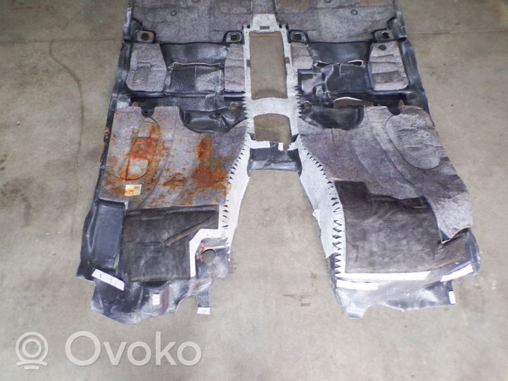 Lexus RX 330 - 350 - 400H Dywan wewnętrzny 5851048150