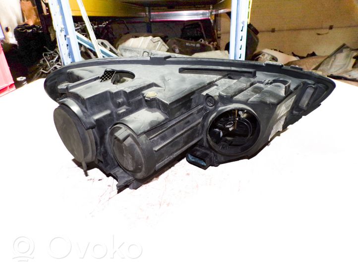 Volkswagen Scirocco Lampa przednia 1K8941005G