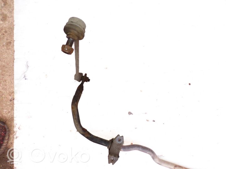 Volkswagen Scirocco Stabilizator przedni / drążek 1K0411335C