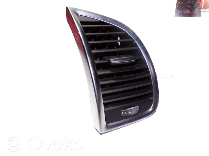 Audi Q7 4L Copertura griglia di ventilazione laterale cruscotto 4L0820901