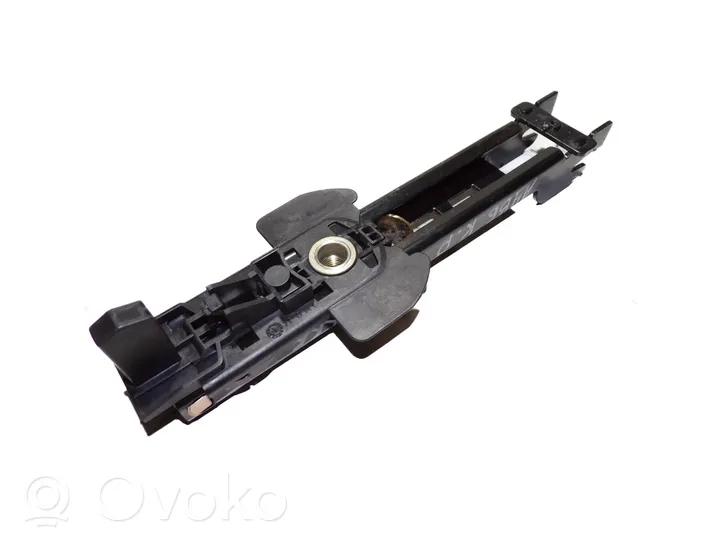 Audi A4 S4 B6 8E 8H Rail de réglage hauteur de ceinture de sécurité 8E0857833A