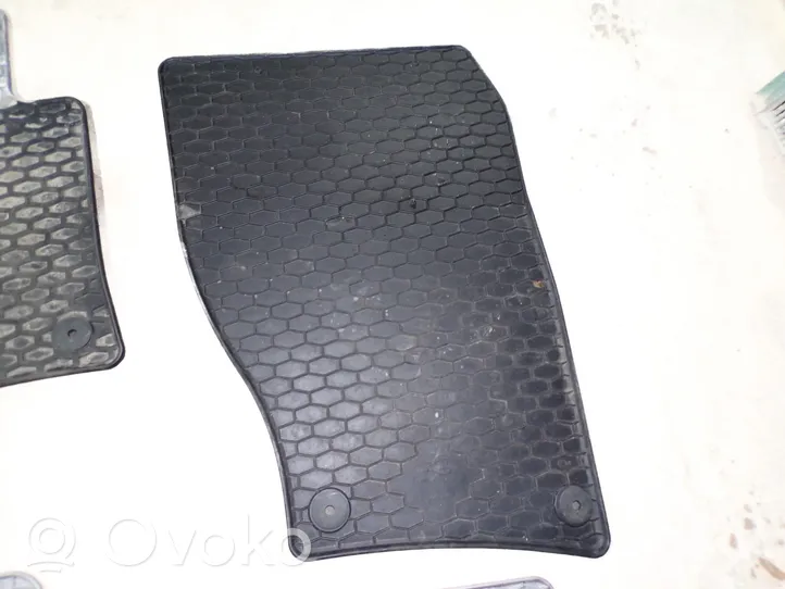 Volkswagen Touareg II Kit tapis de sol auto 