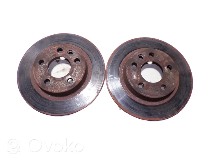 Volkswagen Transporter - Caravelle T4 Rear brake disc 