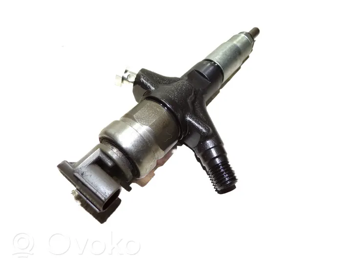 Subaru Legacy Injecteur de carburant 16613AA030