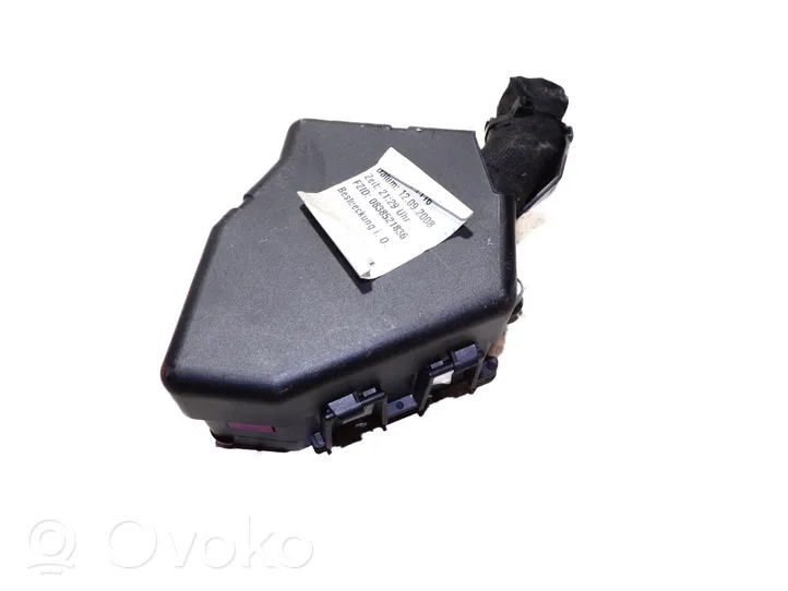 Audi A6 S6 C6 4F Module de fusibles 