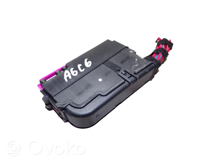 Audi A6 S6 C6 4F Module de fusibles 8K0941824