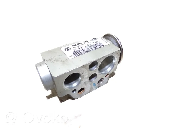 Volkswagen Transporter - Caravelle T5 Air conditioning (A/C) expansion valve 7H0820712B