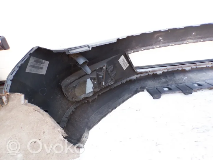 Volkswagen Tiguan Front bumper 5N0807101