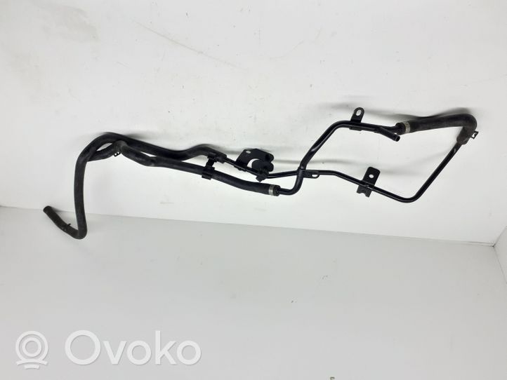 Volkswagen Scirocco Tuyau de liquide de refroidissement moteur 1K0121070CA