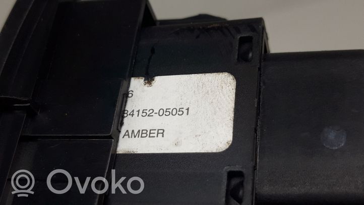 Toyota Avensis T250 Interruttore di regolazione livello altezza dei fari 8415205021