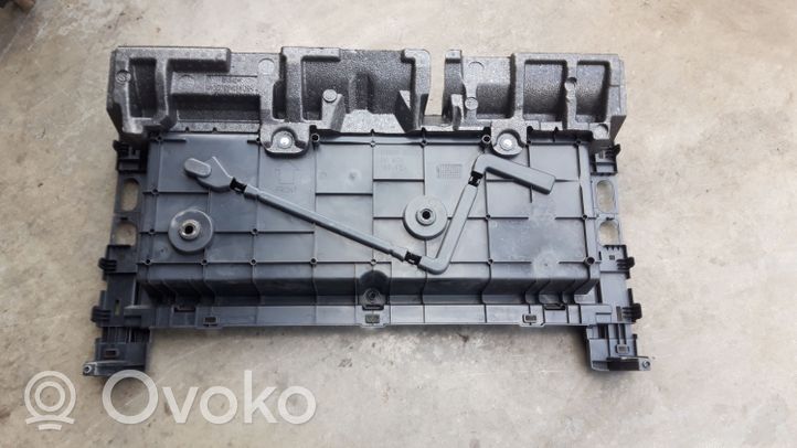 Toyota Avensis T270 Vararenkaan osion verhoilu 6499105030