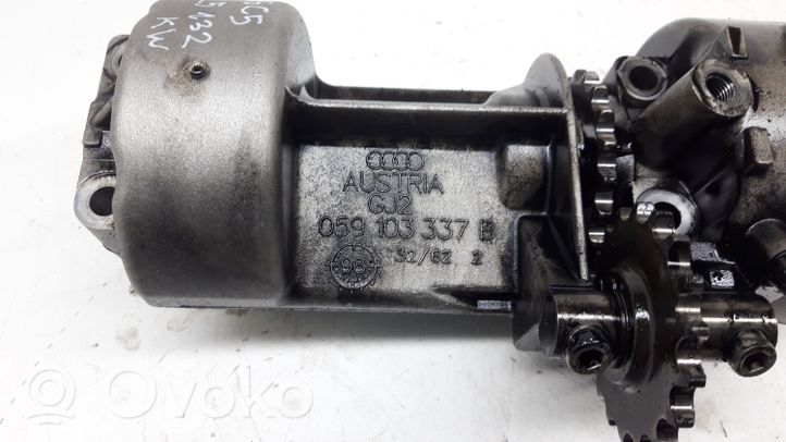 Audi A6 S6 C5 4B Öljypumppu 059103337