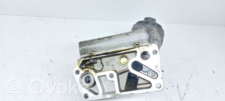 Volkswagen Touareg I Oil filter mounting bracket 070115389