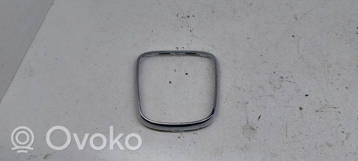 Honda CR-V Rivestimento in plastica cornice della leva del cambio 77270SWAA