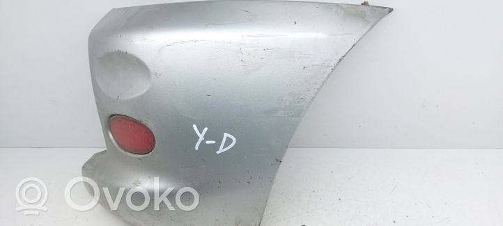 Toyota Yaris Verso Narożnik zderzaka tylnego 