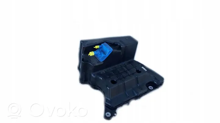 Audi A4 S4 B9 Zbiornik płynu AdBlue 8W0131878BH