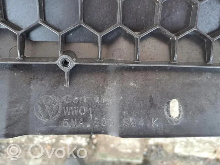 Volkswagen Tiguan Radiatorių panelė (televizorius) 5NA805594K