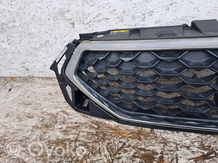 Seat Ateca Maskownica / Grill / Atrapa górna chłodnicy 575853654