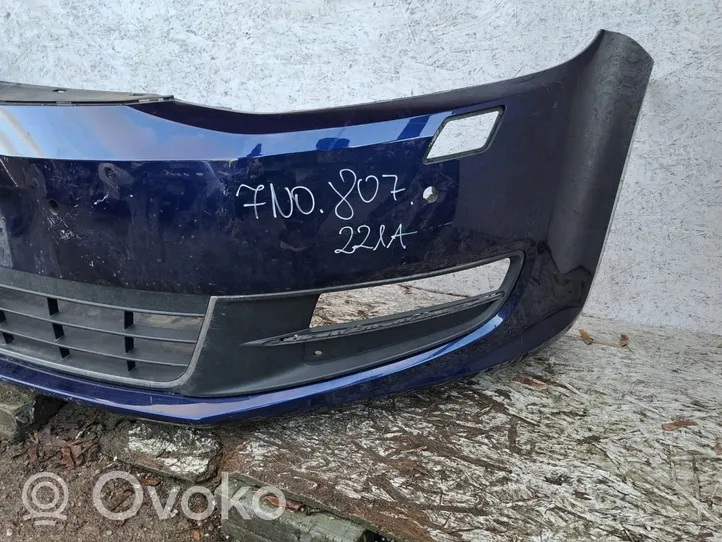 Volkswagen Sharan Zderzak przedni 7N0807221A