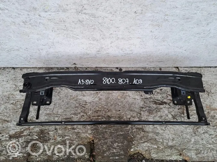 Audi A3 8Y Traverse de pare-chocs avant 8Y0807109