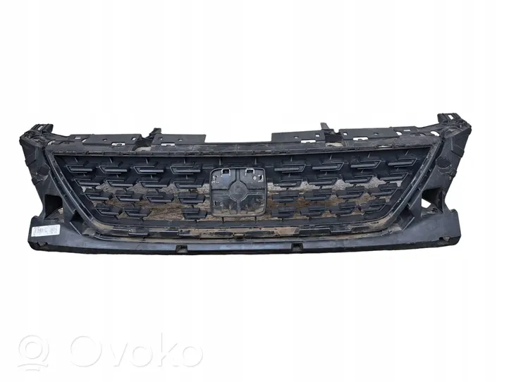 Seat Leon IV Maskownica / Grill / Atrapa górna chłodnicy 5F0853654J