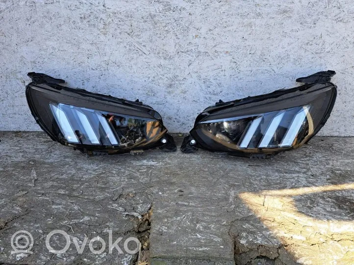 Peugeot 208 Headlights/headlamps set 9823193480