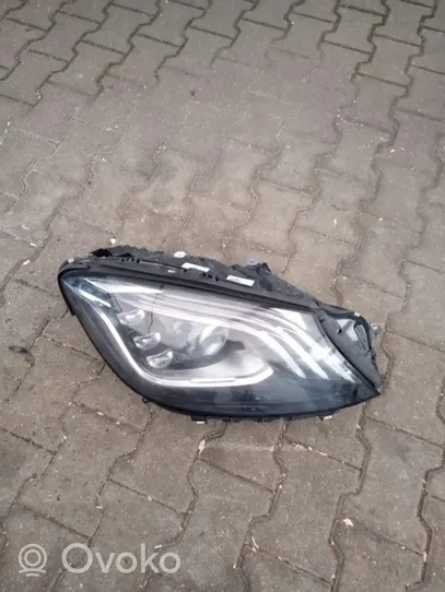 Mercedes-Benz S W222 Lampa przednia A2229068805