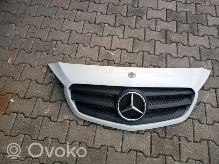 Mercedes-Benz Citan W415 Grille calandre supérieure de pare-chocs avant 4158880023