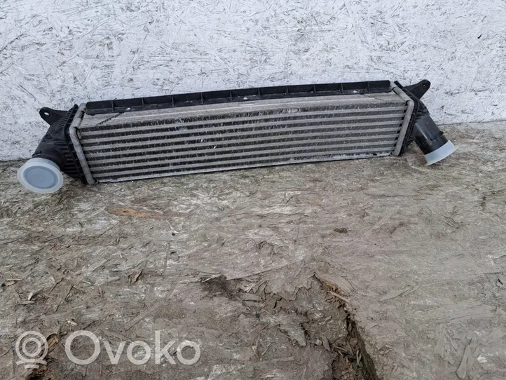 Hyundai i30 Jäähdyttimen lauhdutin (A/C) INTERCOOLER