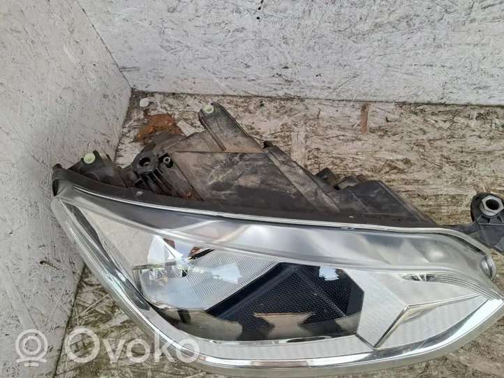 Volkswagen Up Lampa przednia 1S1941016AA