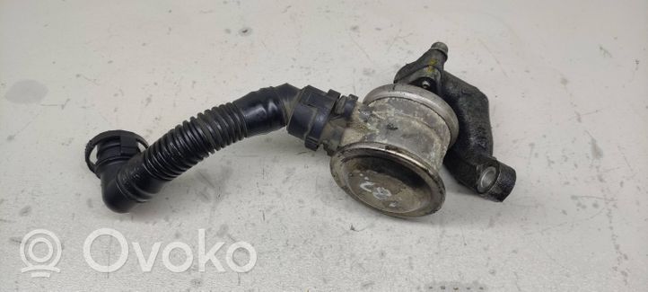 Volkswagen Jetta IV Zawór EGR 021131119C