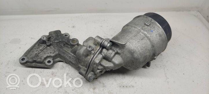 Mercedes-Benz E W211 Supporto di montaggio del filtro dell’olio A6421800010