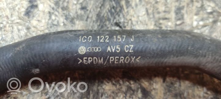 Audi TT Mk1 Moottorin vesijäähdytyksen putki/letku 1C0122157J