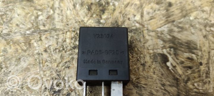 Fiat Coupe Other relay V23074