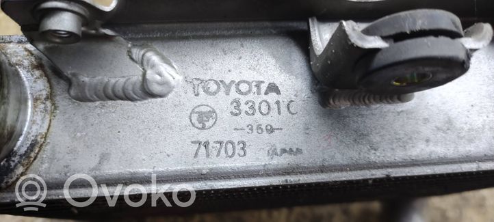 Toyota Yaris Chłodnica powietrza doładowującego / Intercooler 33010