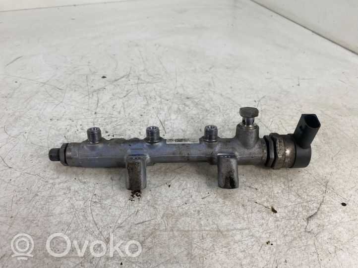 Audi A6 S6 C7 4G Regulator ciśnienia paliwa 057130764AE