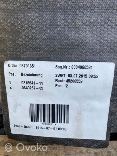 BMW 2 F45 Schowek deski rozdzielczej / Komplet 9318641