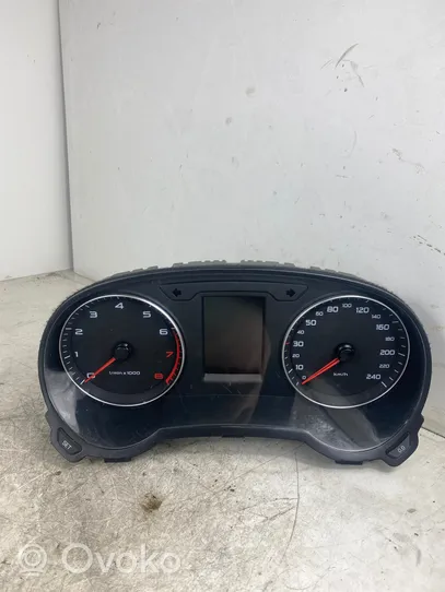 Audi A1 Speedometer (instrument cluster) 8X0920900