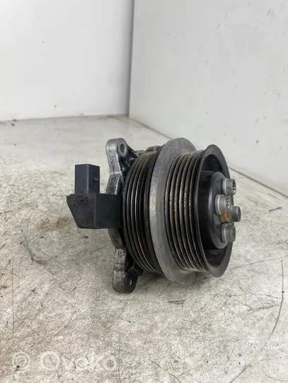 Volkswagen Tiguan Water pump 