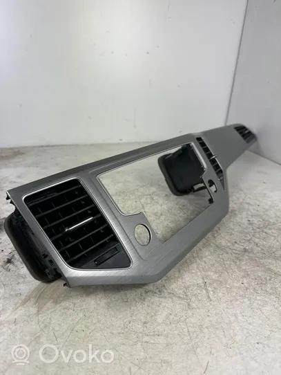 Volkswagen Golf Sportsvan Radion/GPS-laitteen pääyksikön kehys 517858061