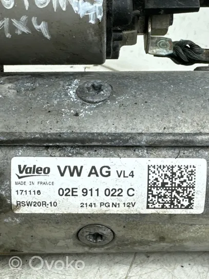 Volkswagen Golf VII Starter motor 02E911022C