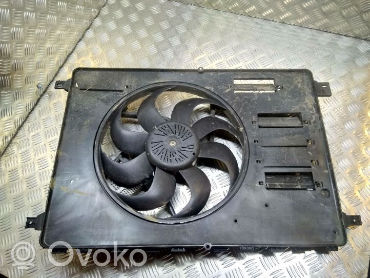 Ford Kuga I Convogliatore ventilatore raffreddamento del radiatore 3M5110304